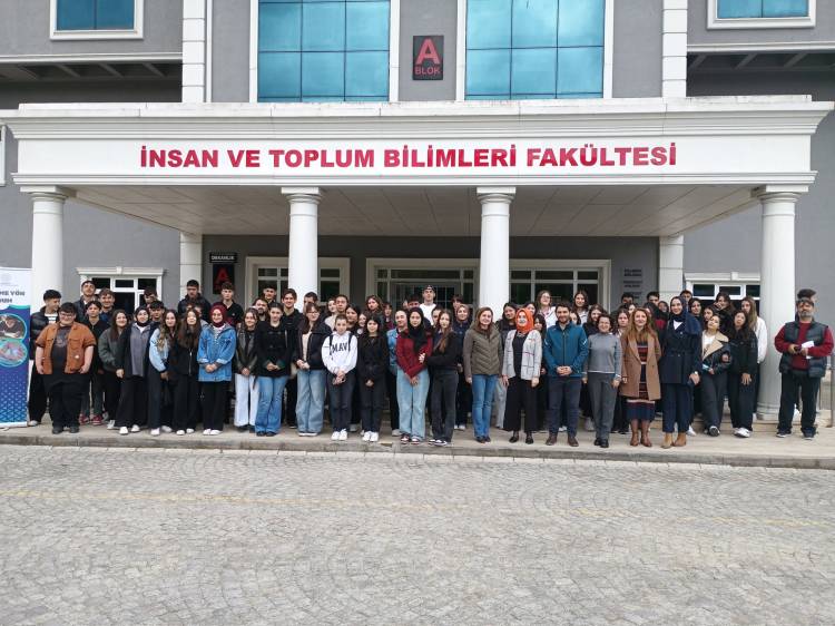 Geleceğime Yön Veriyorum Projesi/İnsan ve Toplum Bilimleri Fakültesi