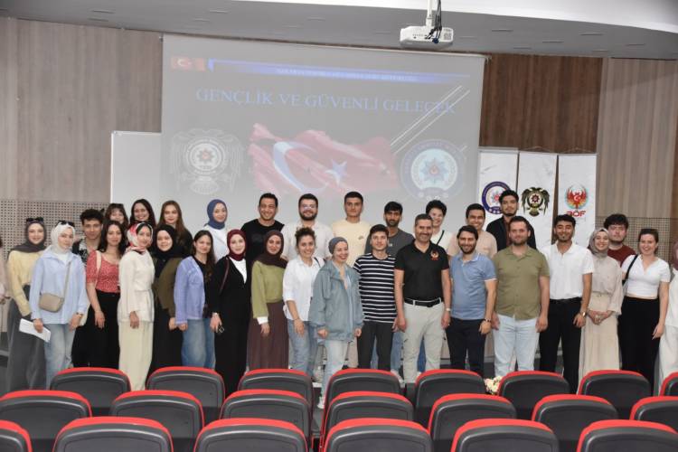 Gençlik ve Güvenli Gelecek Eğitimi