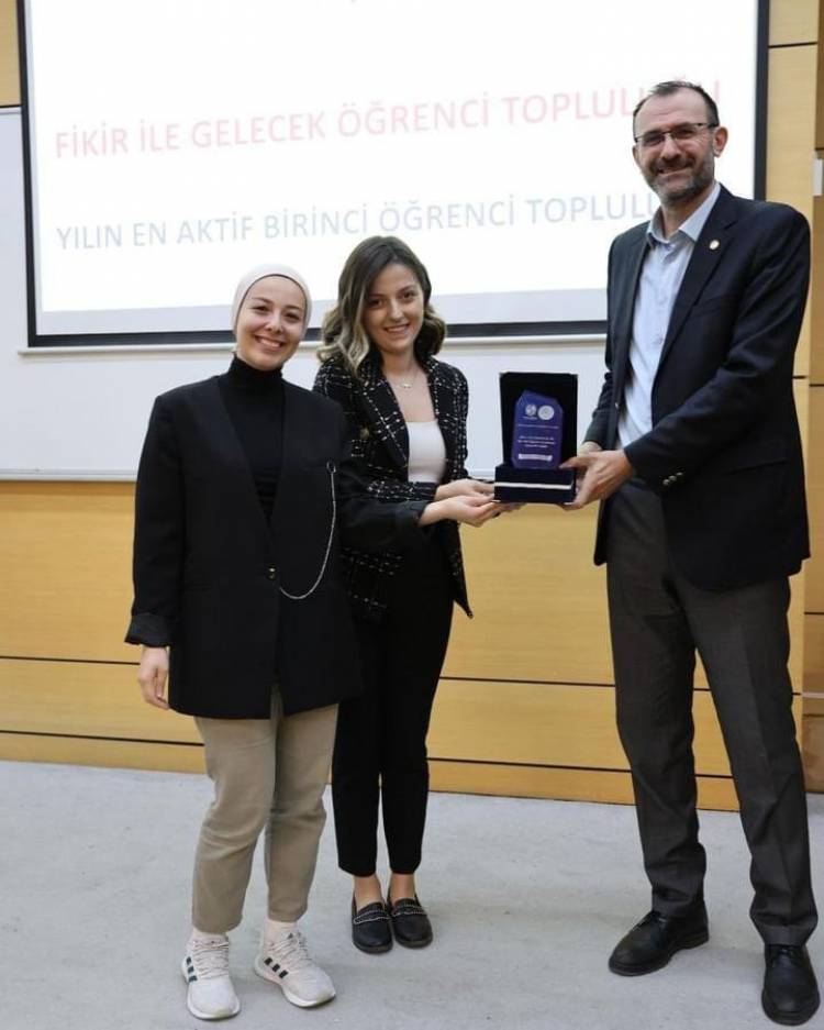 Bahar Festivali Öğrenci Toplulukları Ödül Töreni